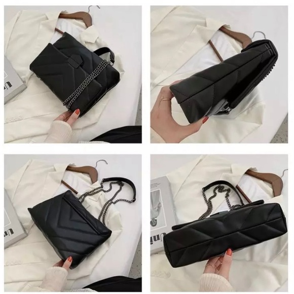 Black Envelope Bag with Chain Strap - Picture 6 of 7